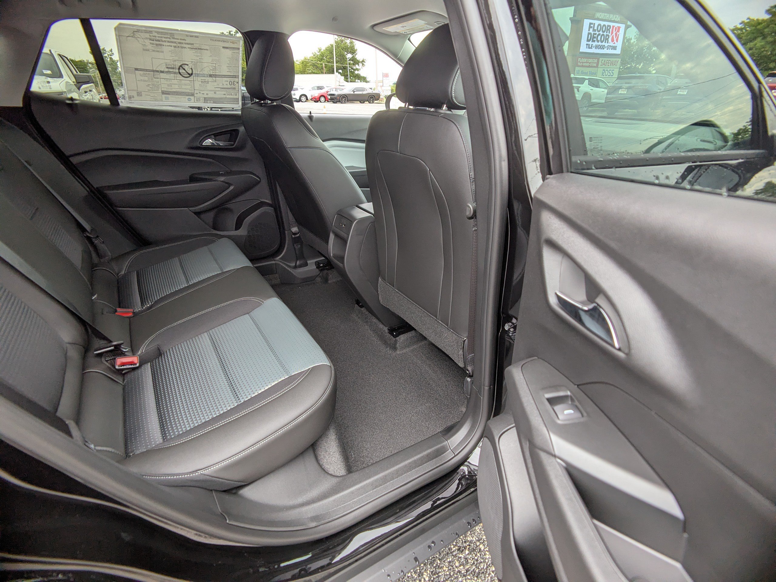 New 2026 Chevrolet Trax LT FWD image 11