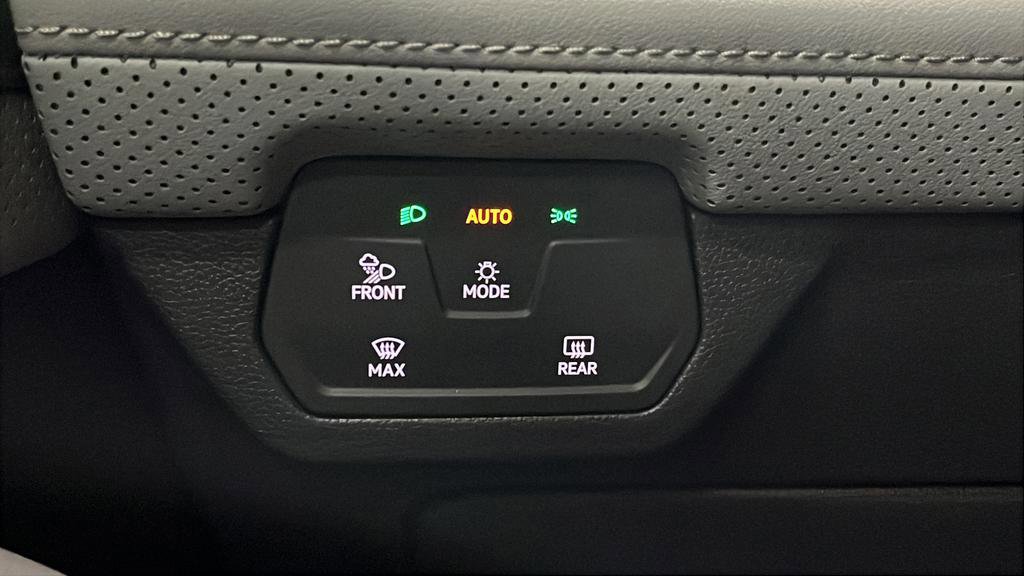 Used 2024 Volkswagen Atlas Peak Edition SEL image 20