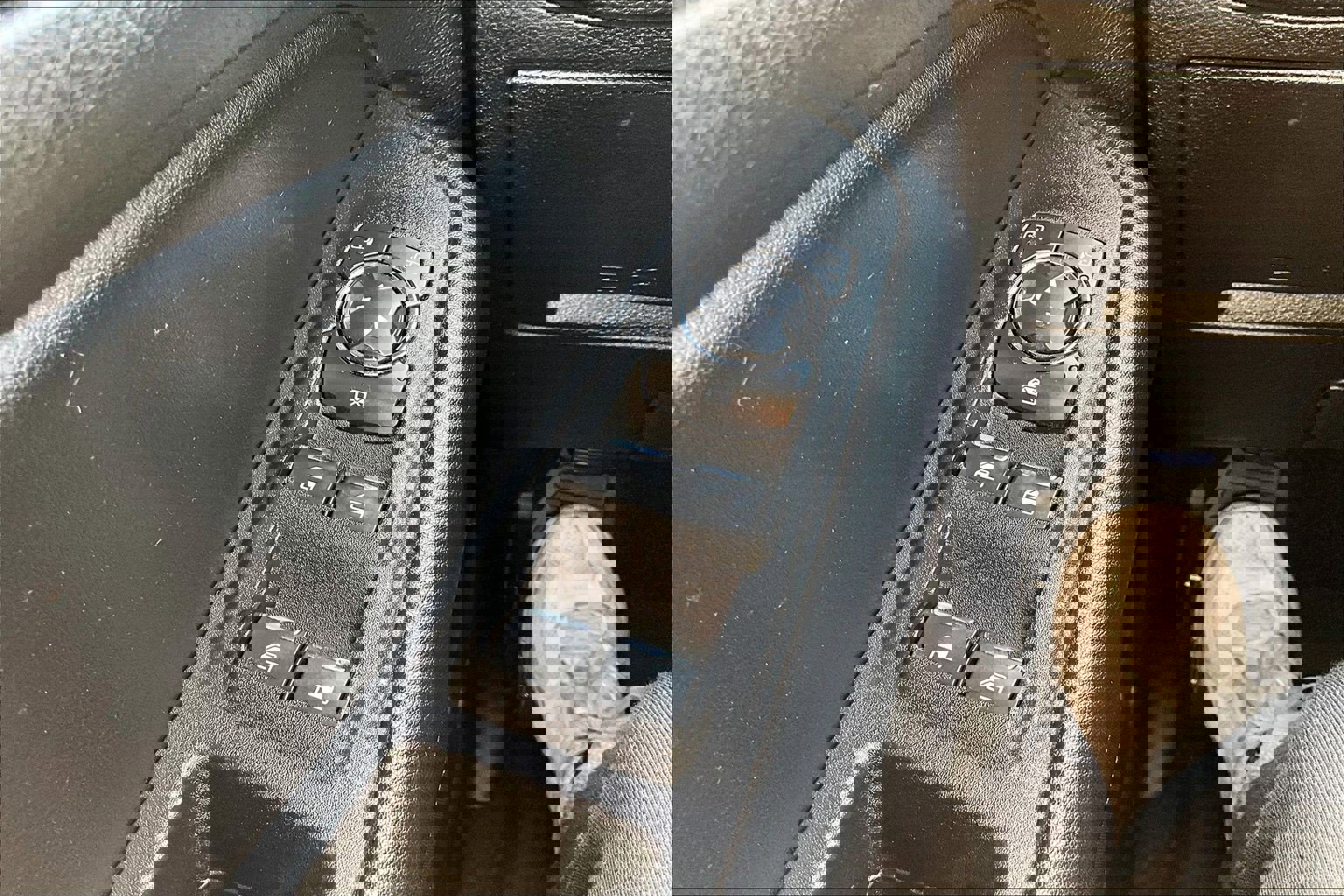 Used 2022 Ford Edge SE w/ Black Appearance Package image 34