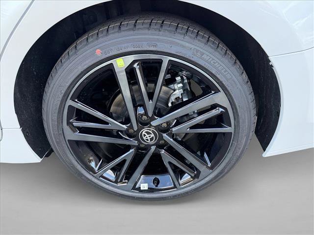 Used 2026 Toyota Camry XSE image 9