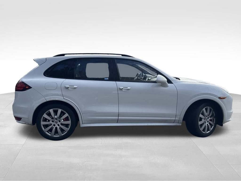 Used 2012 Porsche Cayenne Turbo image 9