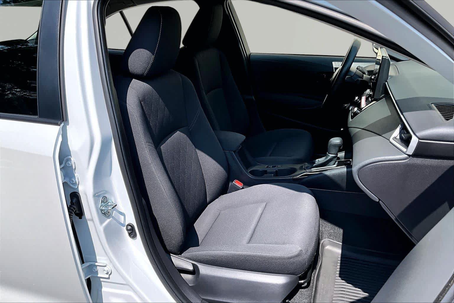 Certified 2026 Toyota Corolla LE FWD image 9