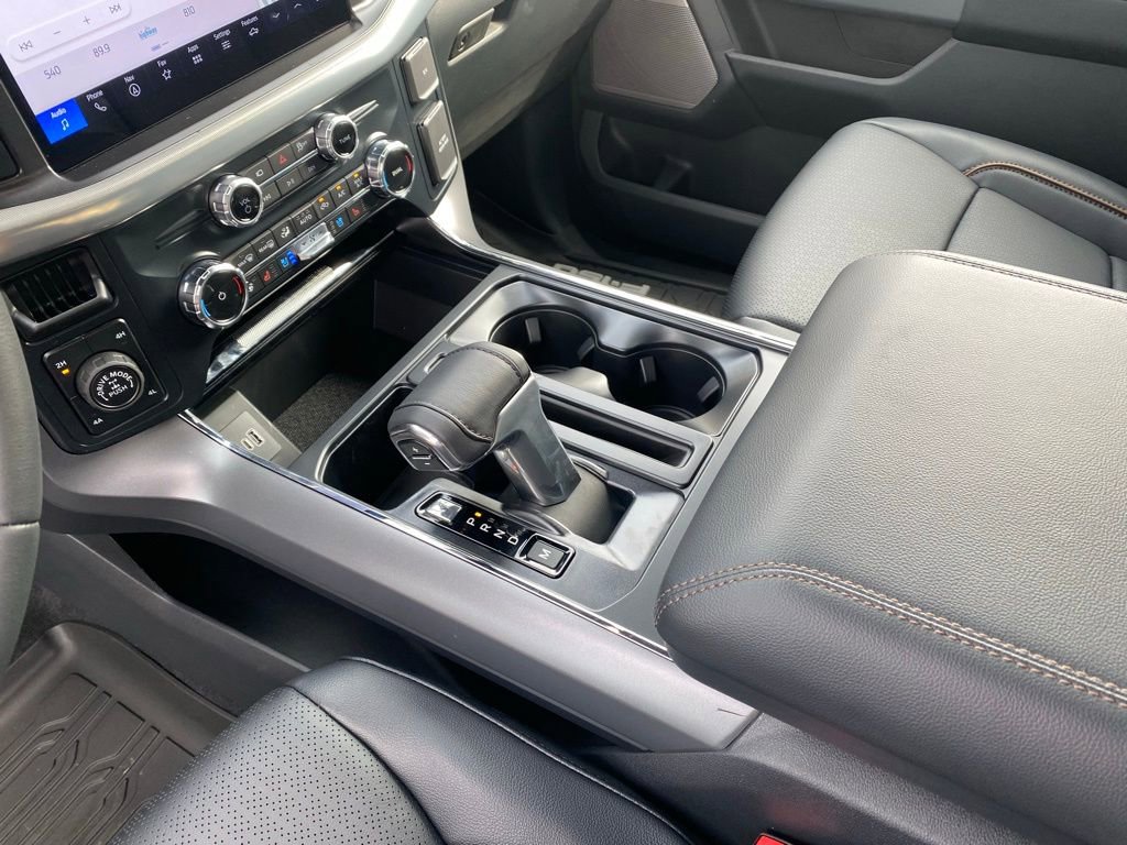 New 2025 Ford F150 Lariat w/ Equipment Group 501A Mid image 26