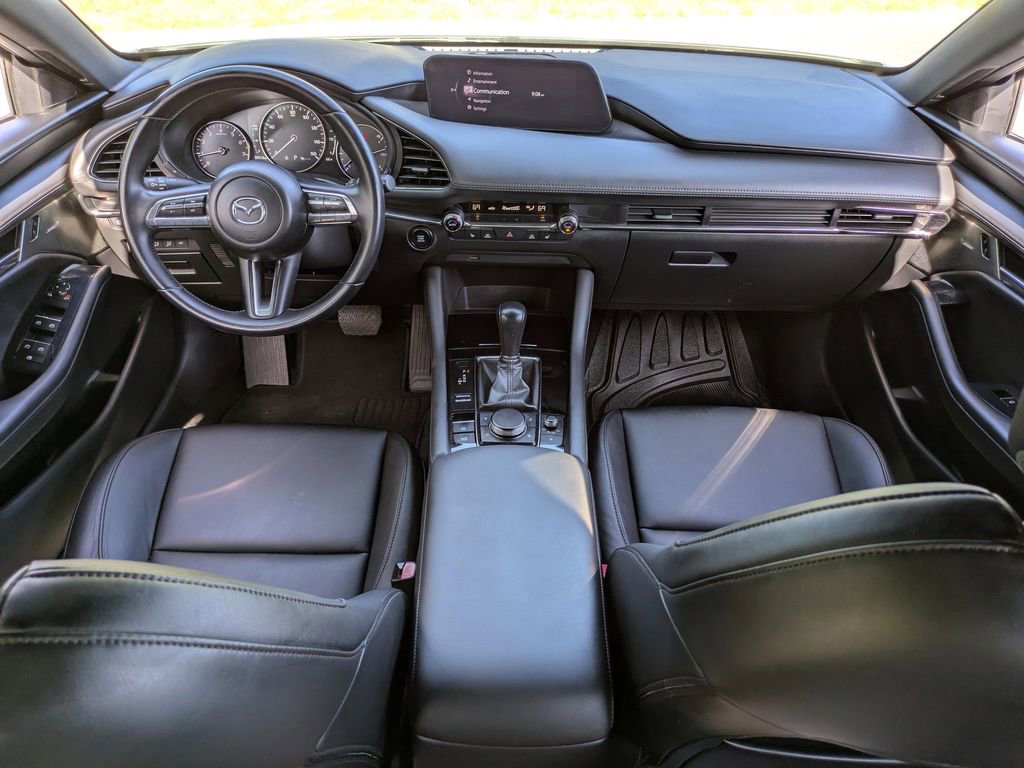 Used 2019 MAZDA MAZDA3 AWD Hatchback w/ Preferred Pkg image 17