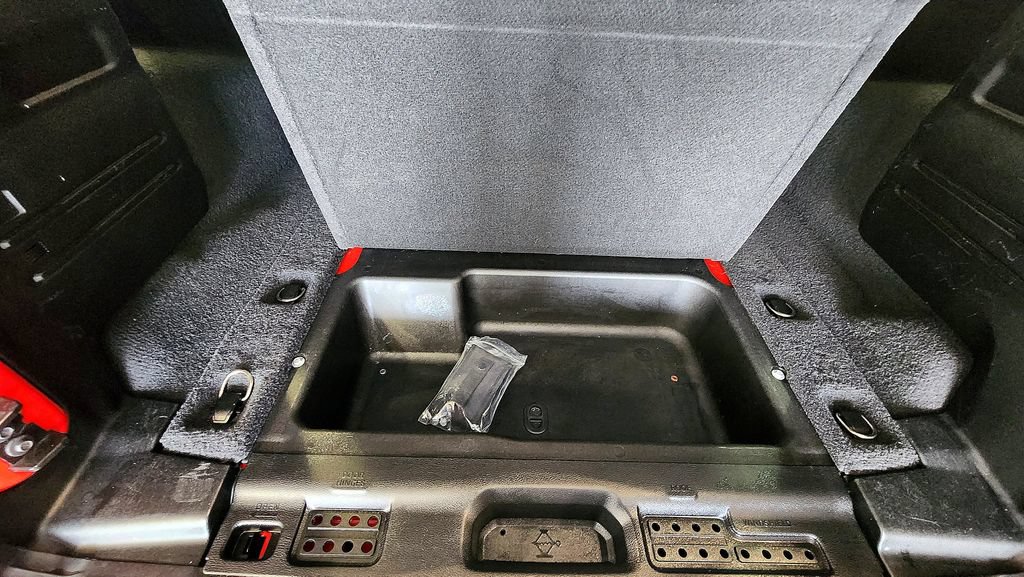 Used 2021 Jeep Wrangler Unlimited Sahara AWD/4WD image 9
