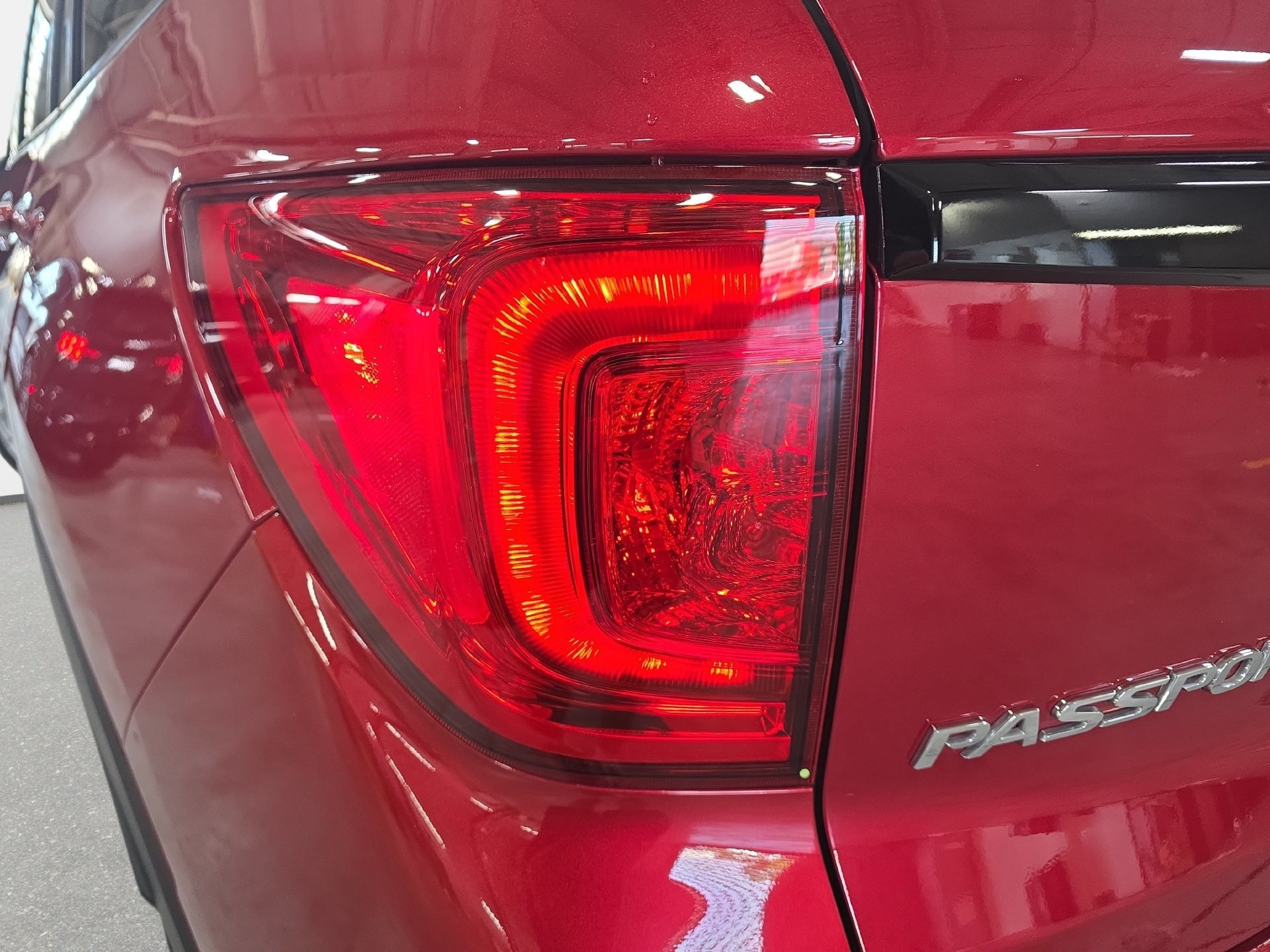Used 2024 Honda Passport EX-L image 33