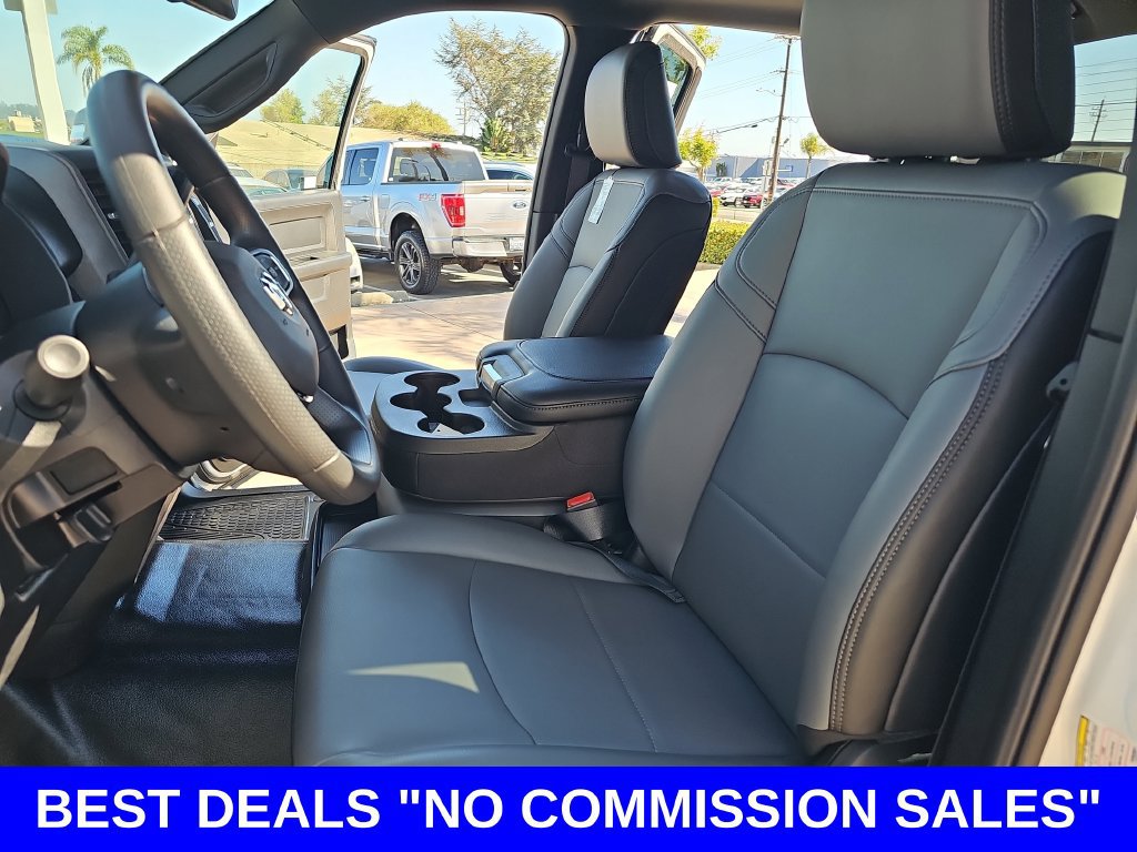 New 2026 RAM 2500 Tradesman w/ Chrome Appearance Group AWD/4WD image 14