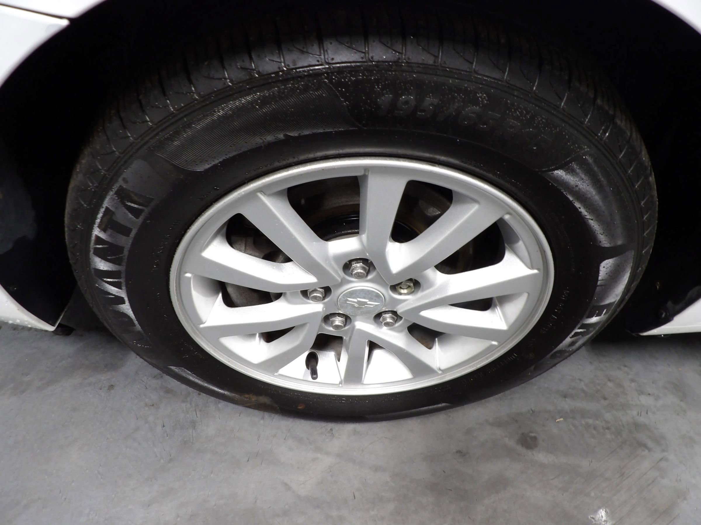 Used 2019 Chevrolet Sonic LT image 23