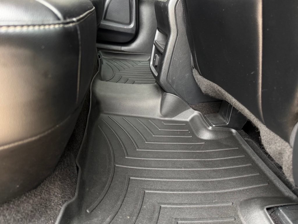 Used 2020 Ford Edge SEL FWD image 10