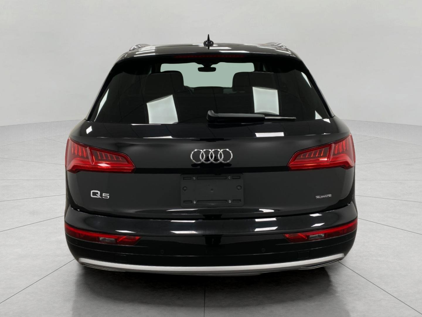 Used 2019 Audi Q5 2.0T Premium Plus w/ Premium Plus Package image 4