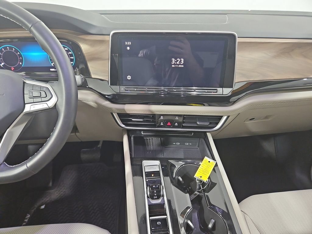 Certified 2025 Volkswagen Atlas SE AWD/4WD image 20