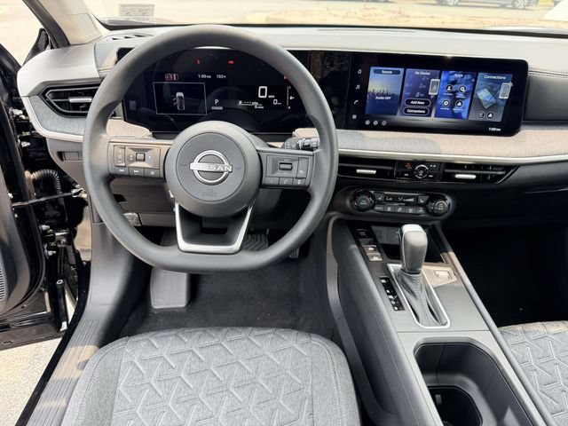 New 2026 Nissan Kicks SV w/ SV Premium Package AWD/4WD image 18