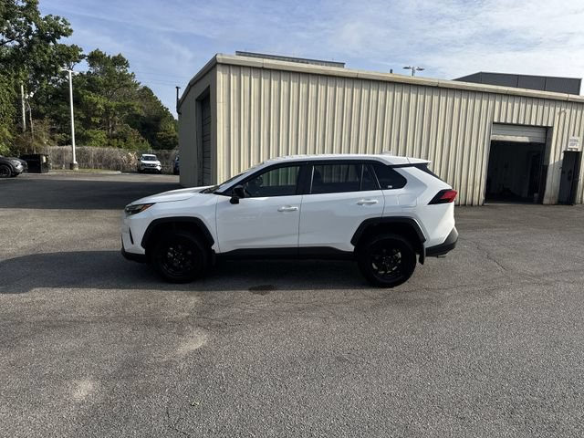 Used 2025 Toyota RAV4 LE FWD image 8