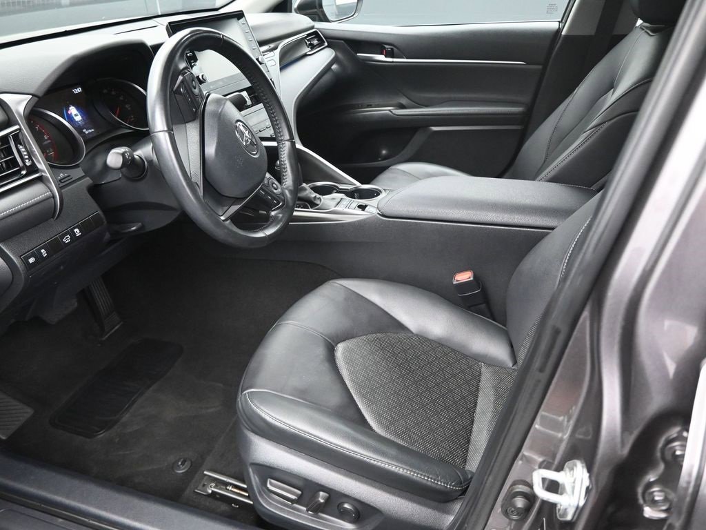 Used 2024 Toyota Camry XSE image 9