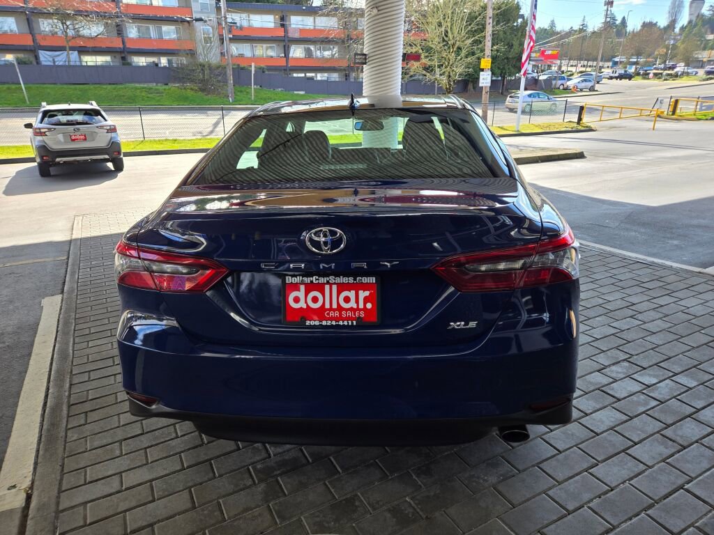 Used 2024 Toyota Camry XLE w/ Cold Weather Package FWD image 6