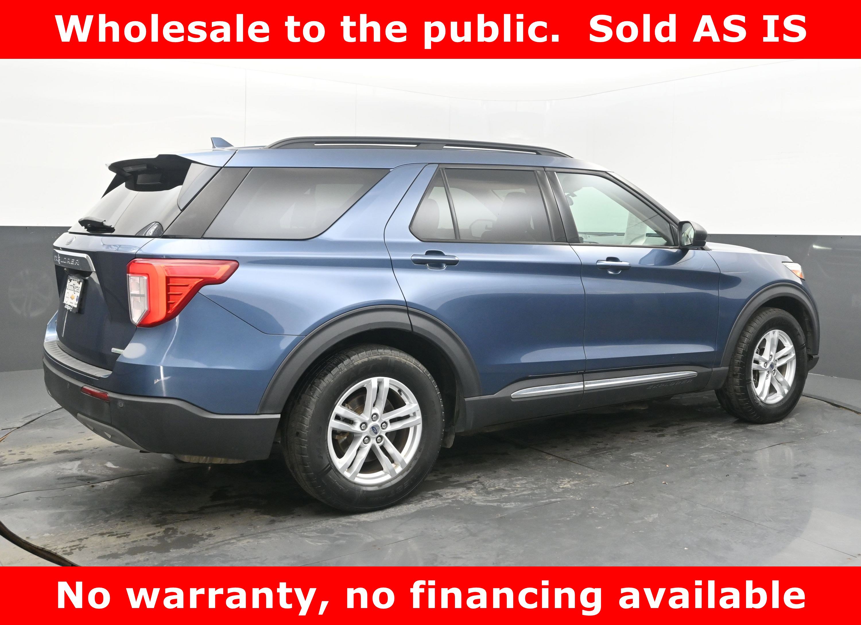 Used 2020 Ford Explorer XLT w/ Equipment Group 202A image 7