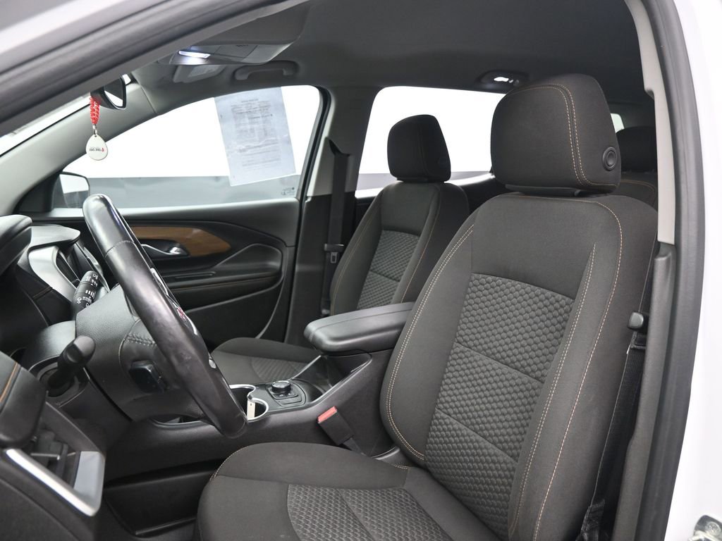 Used 2020 GMC Terrain SLE image 23