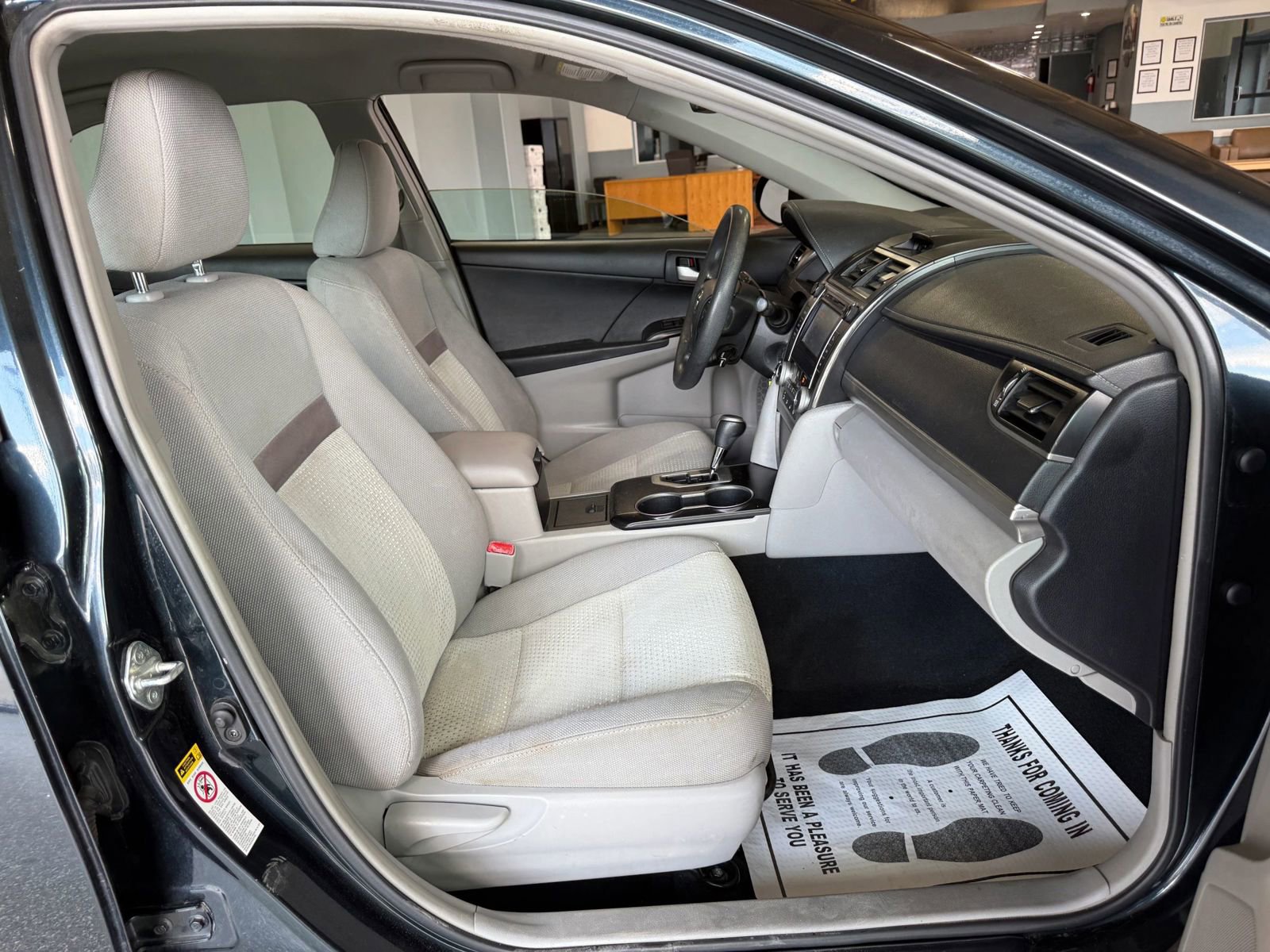 Used 2012 Toyota Camry LE image 11