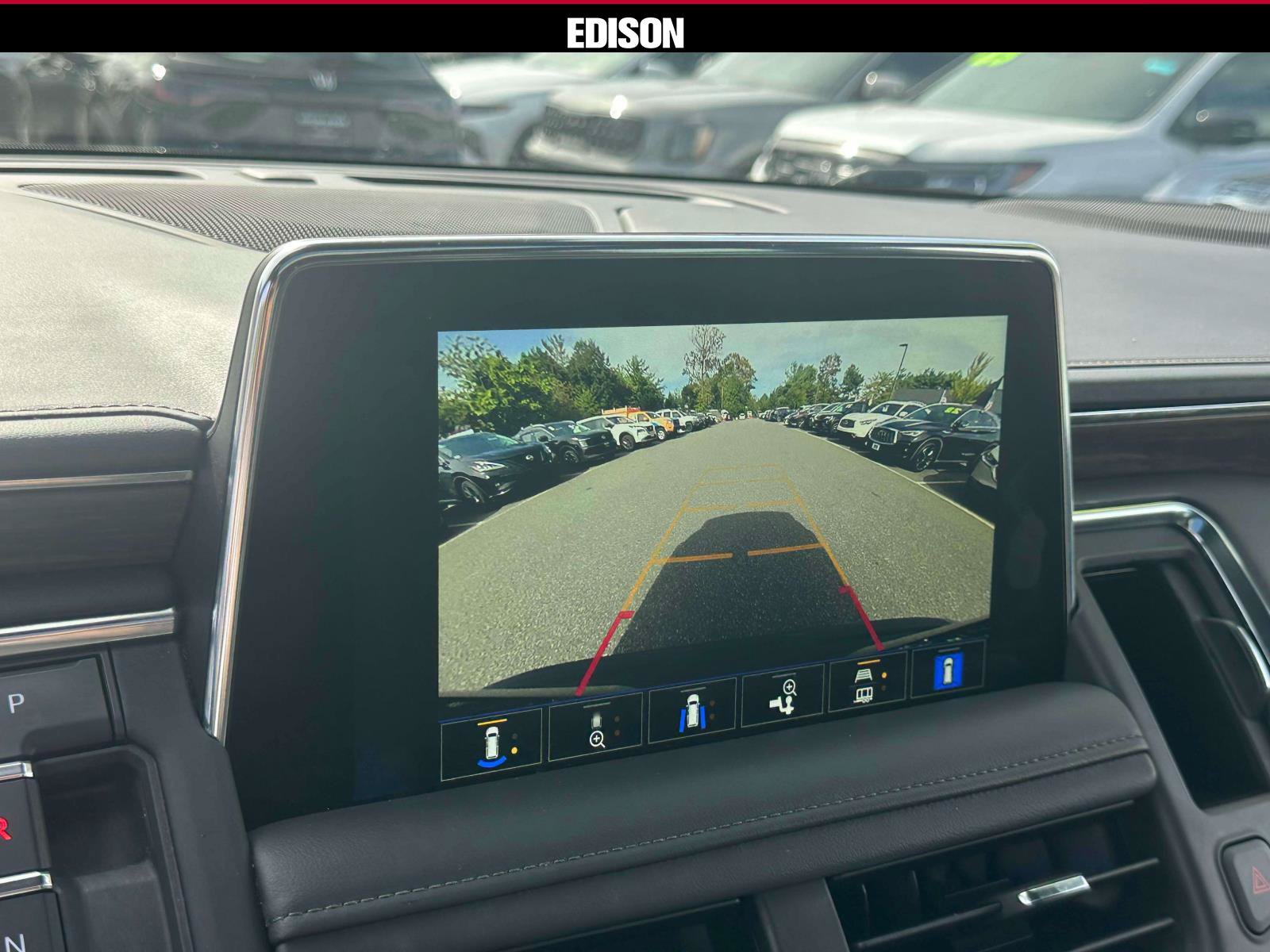 Used 2023 Chevrolet Tahoe High Country AWD/4WD image 25