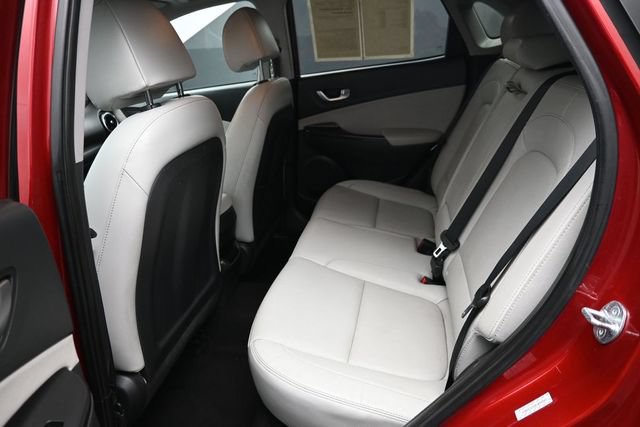 Used 2023 Hyundai Kona Limited FWD image 13
