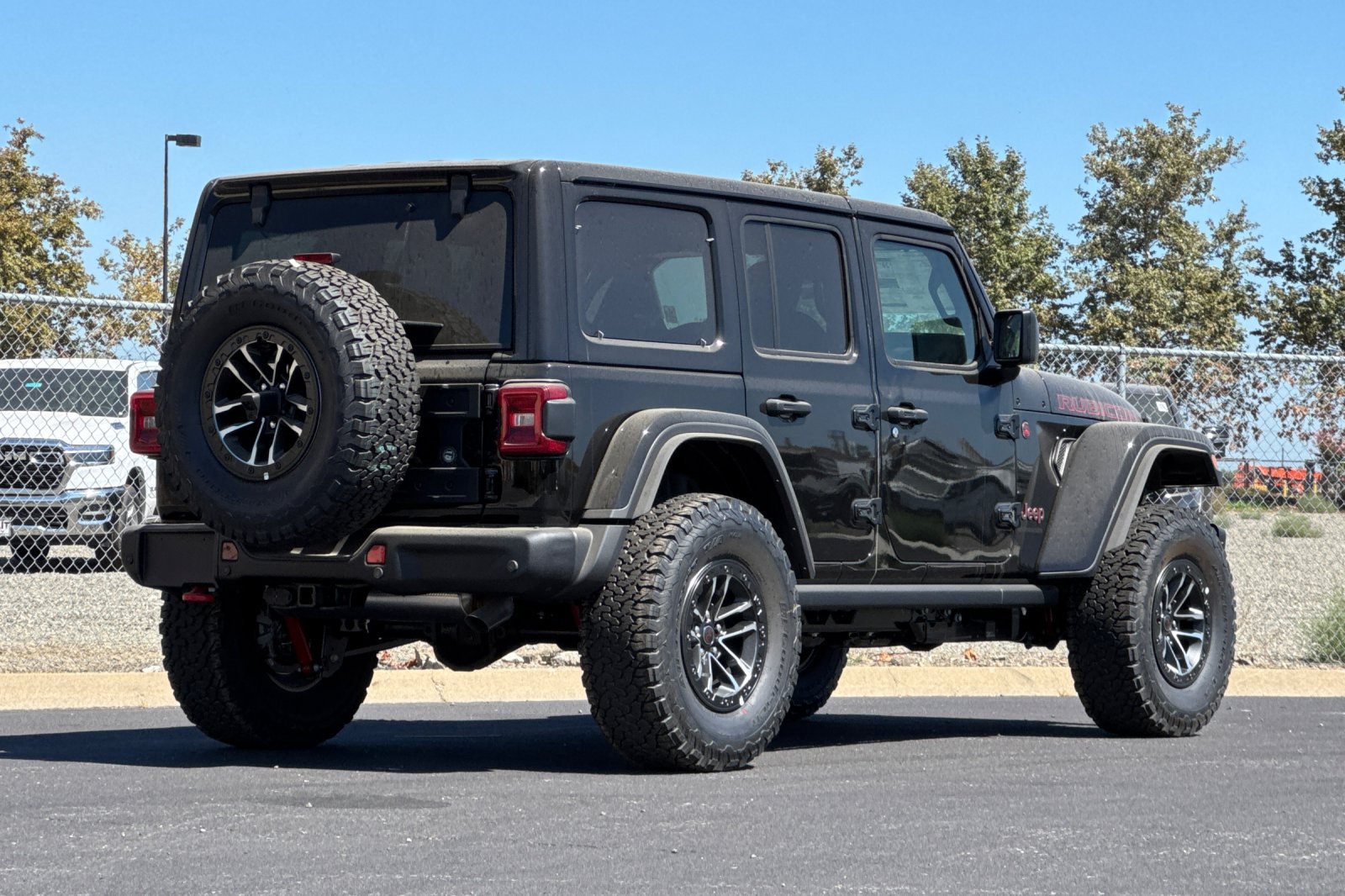 New 2026 Jeep Wrangler Unlimited Rubicon AWD/4WD image 3