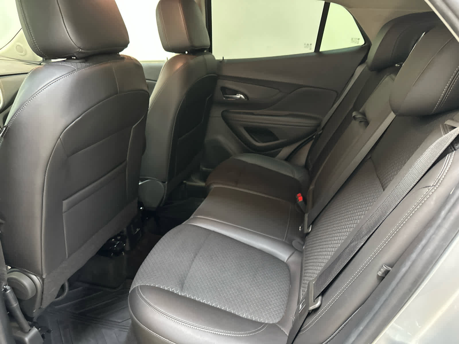 Certified 2022 Buick Encore Preferred w/ Safety Package image 19