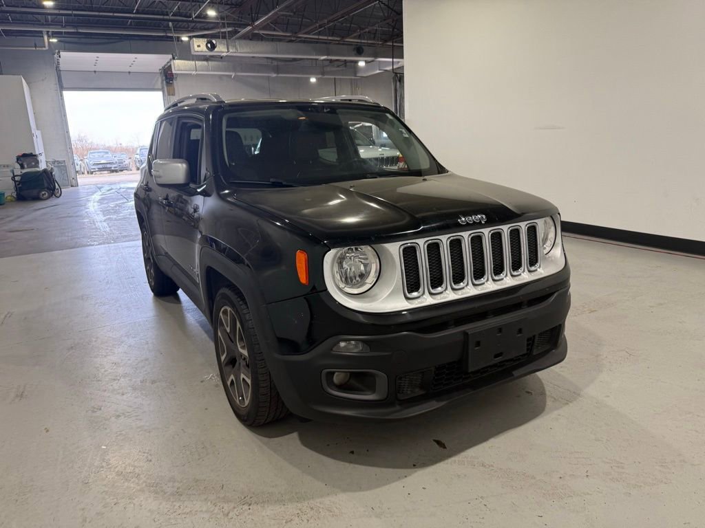 Used 2016 Jeep Renegade Limited image 3