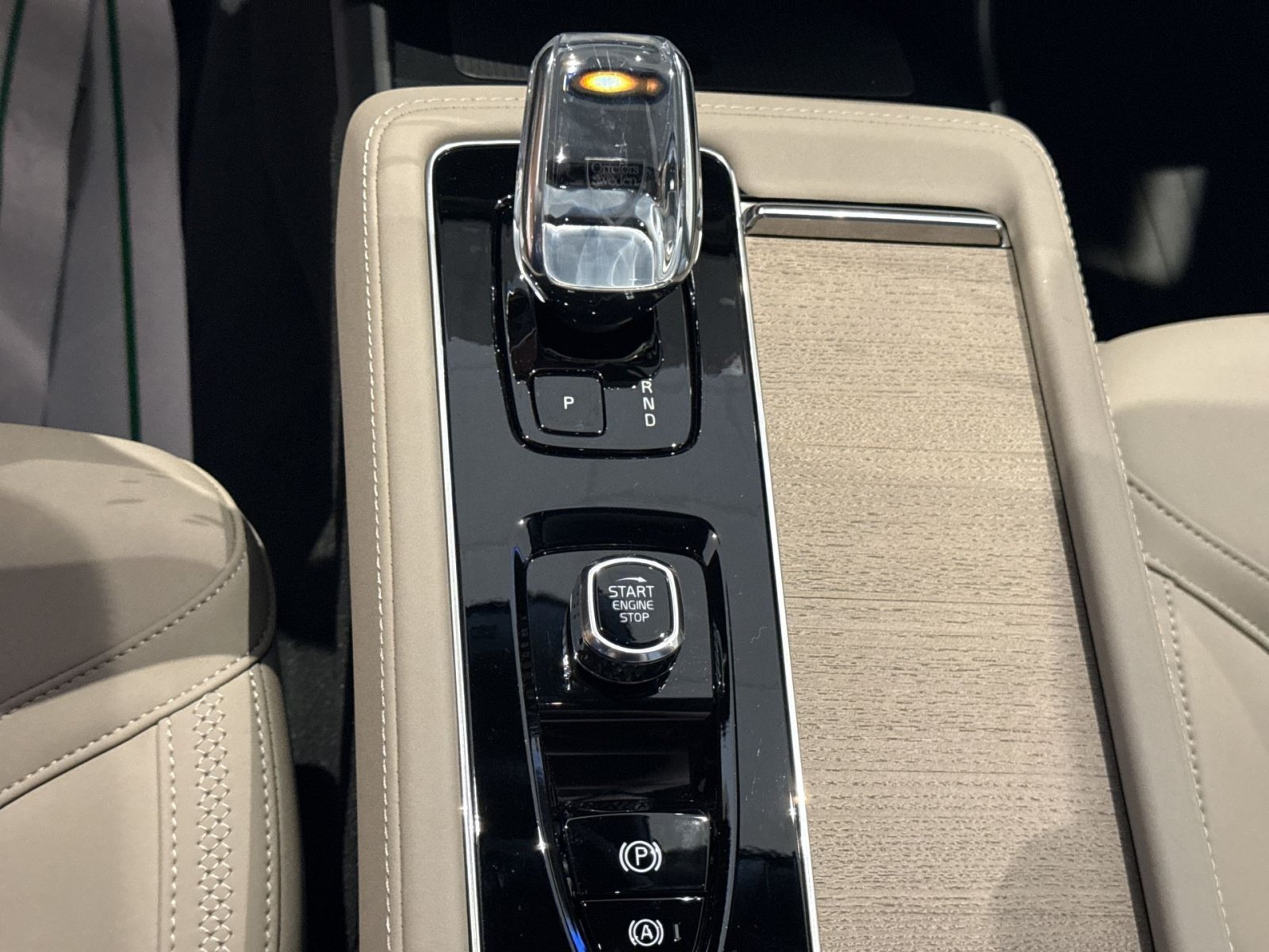New 2026 Volvo XC90 T8 Plus w/ Protection Package Premier AWD/4WD image 20