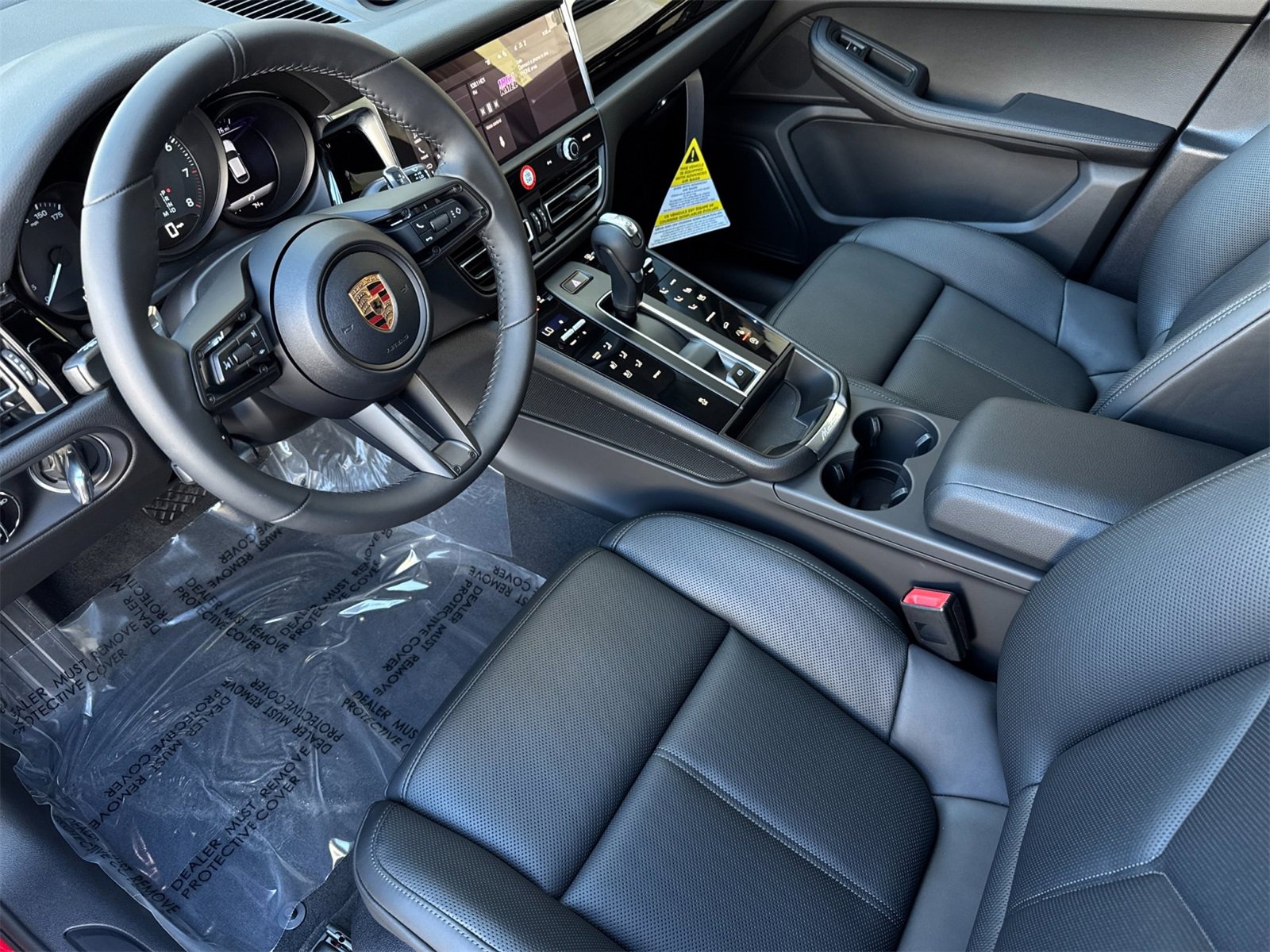 New 2026 Porsche Macan image 4