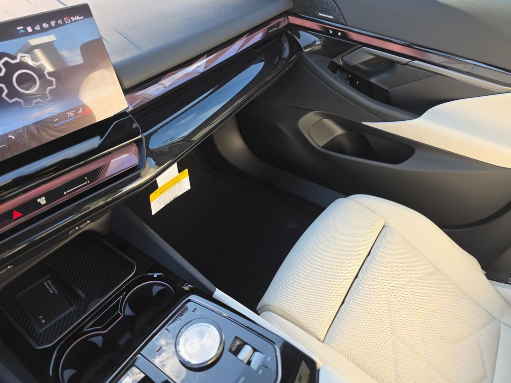 New 2026 BMW 530i xDrive w/ Premium Package image 19