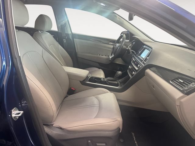 Used 2018 Hyundai Sonata Limited w/ Cargo Package FWD image 4