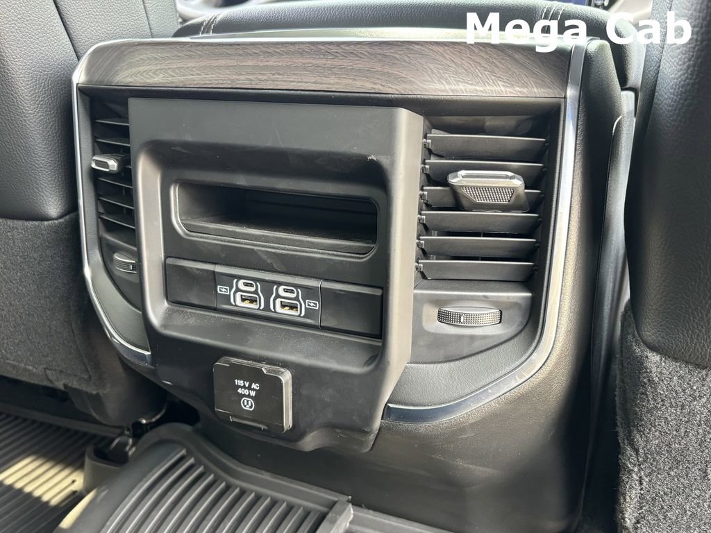 Used 2025 RAM 3500 Laramie w/ Sport Appearance Package image 31