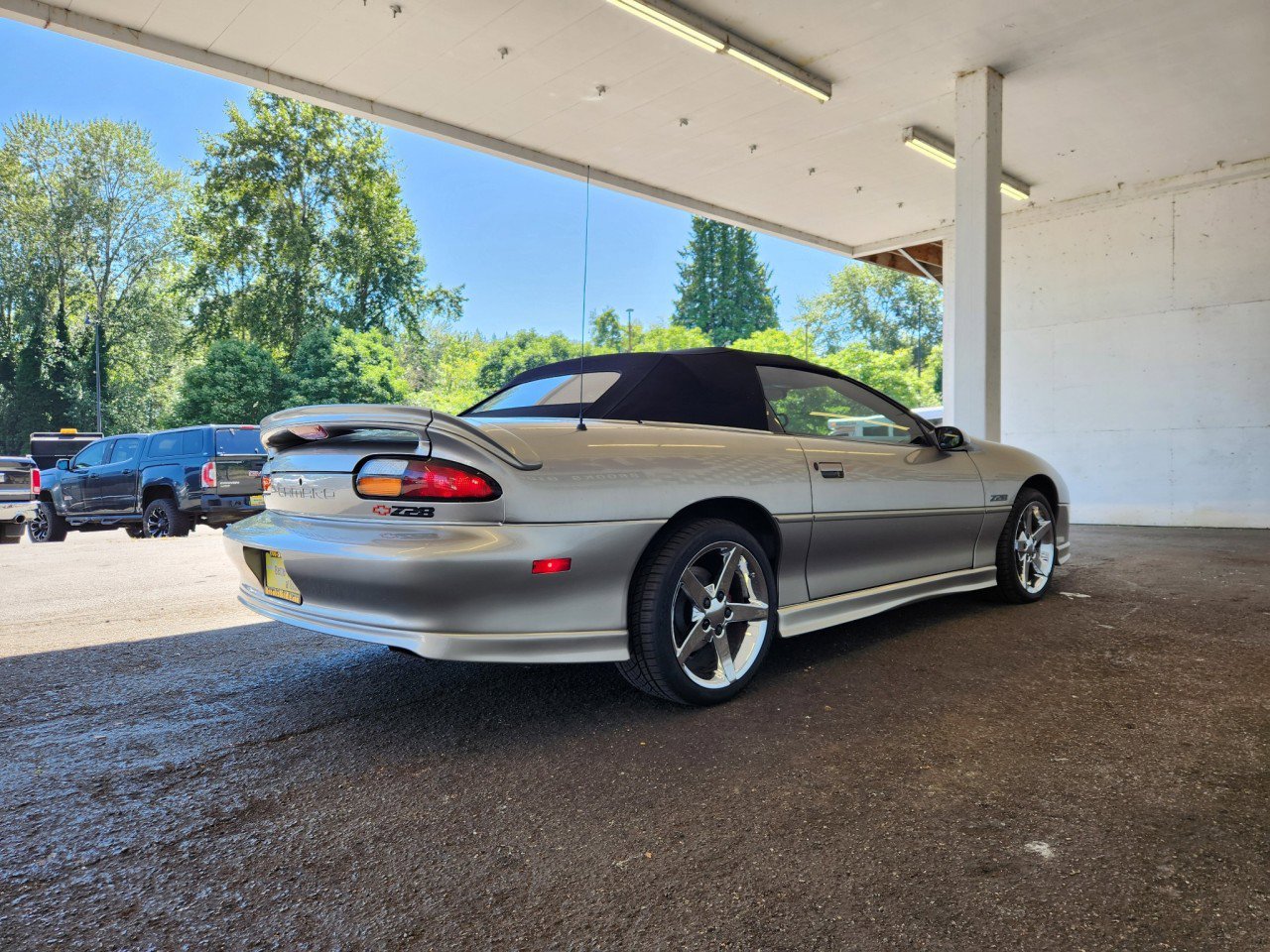 Used 2002 Chevrolet Camaro Z28 w/ Sport Appearance Pkg image 3