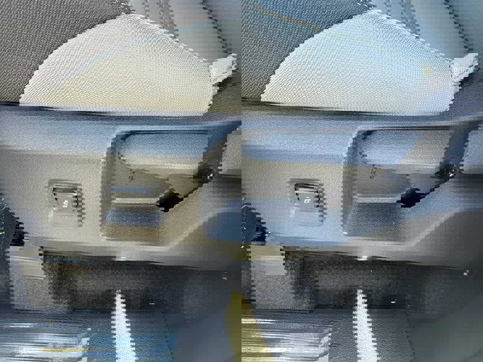 New 2025 Toyota Tacoma TRD Off-Road image 9