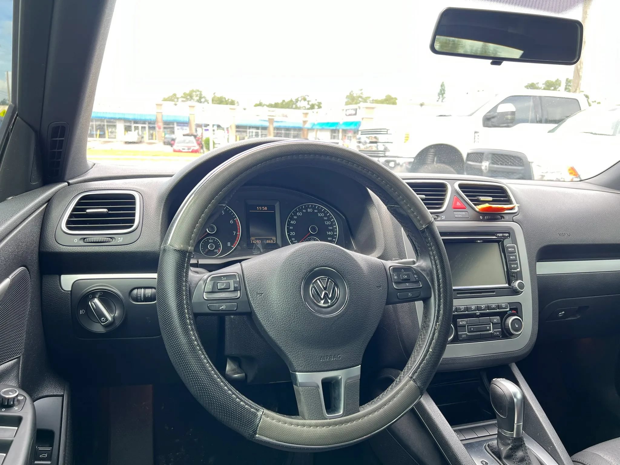 Used 2012 Volkswagen Eos Komfort FWD image 11