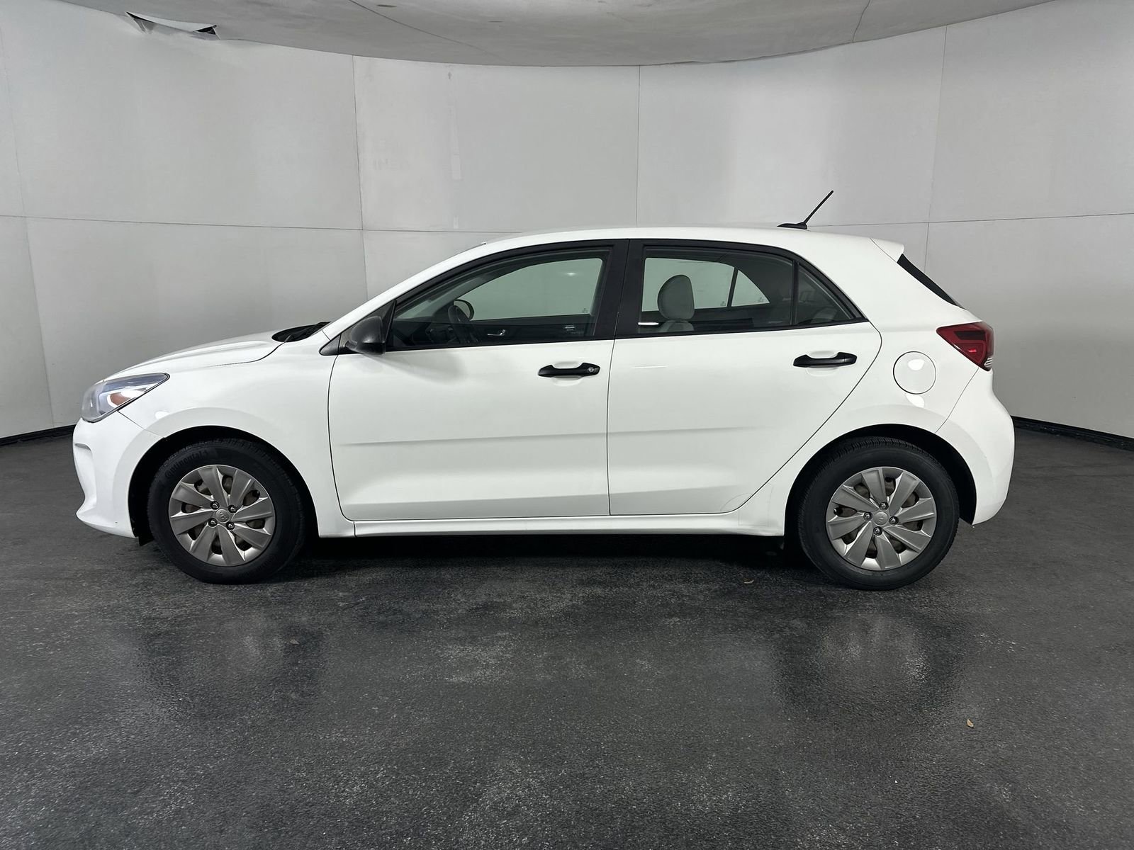 Used 2018 Kia Rio LX image 8
