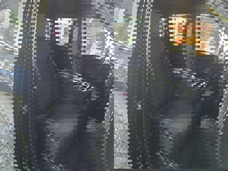 Used 2020 Chevrolet Silverado 1500 Custom w/ Custom Value Package image 14