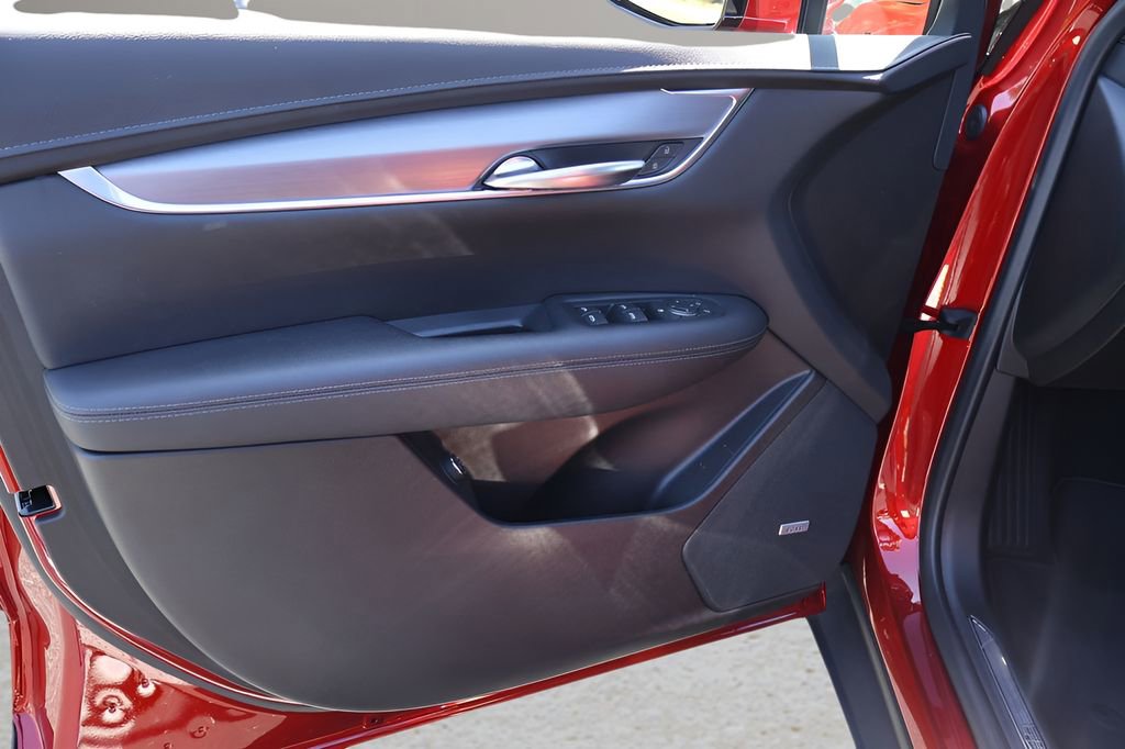 Certified 2023 Cadillac XT5 Luxury image 9