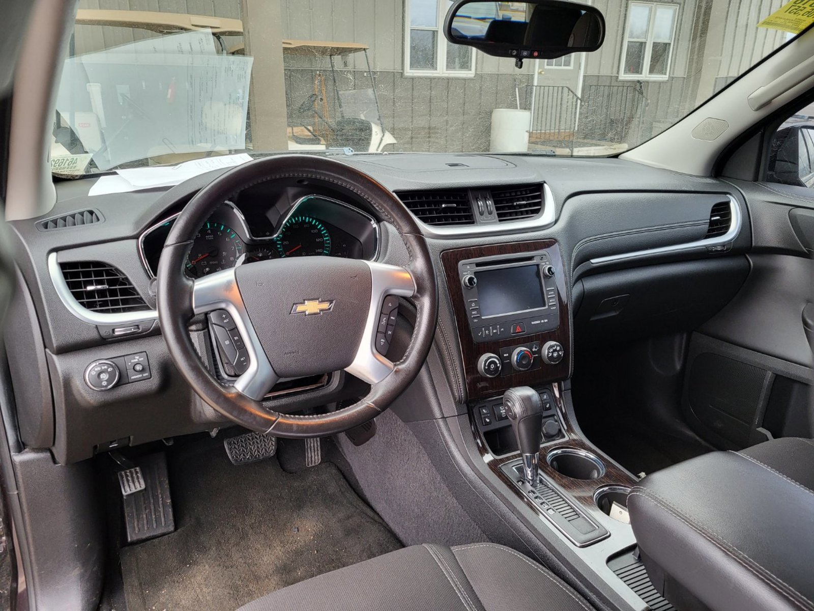 Used 2016 Chevrolet Traverse LT w/ Style and Technology Package image 6