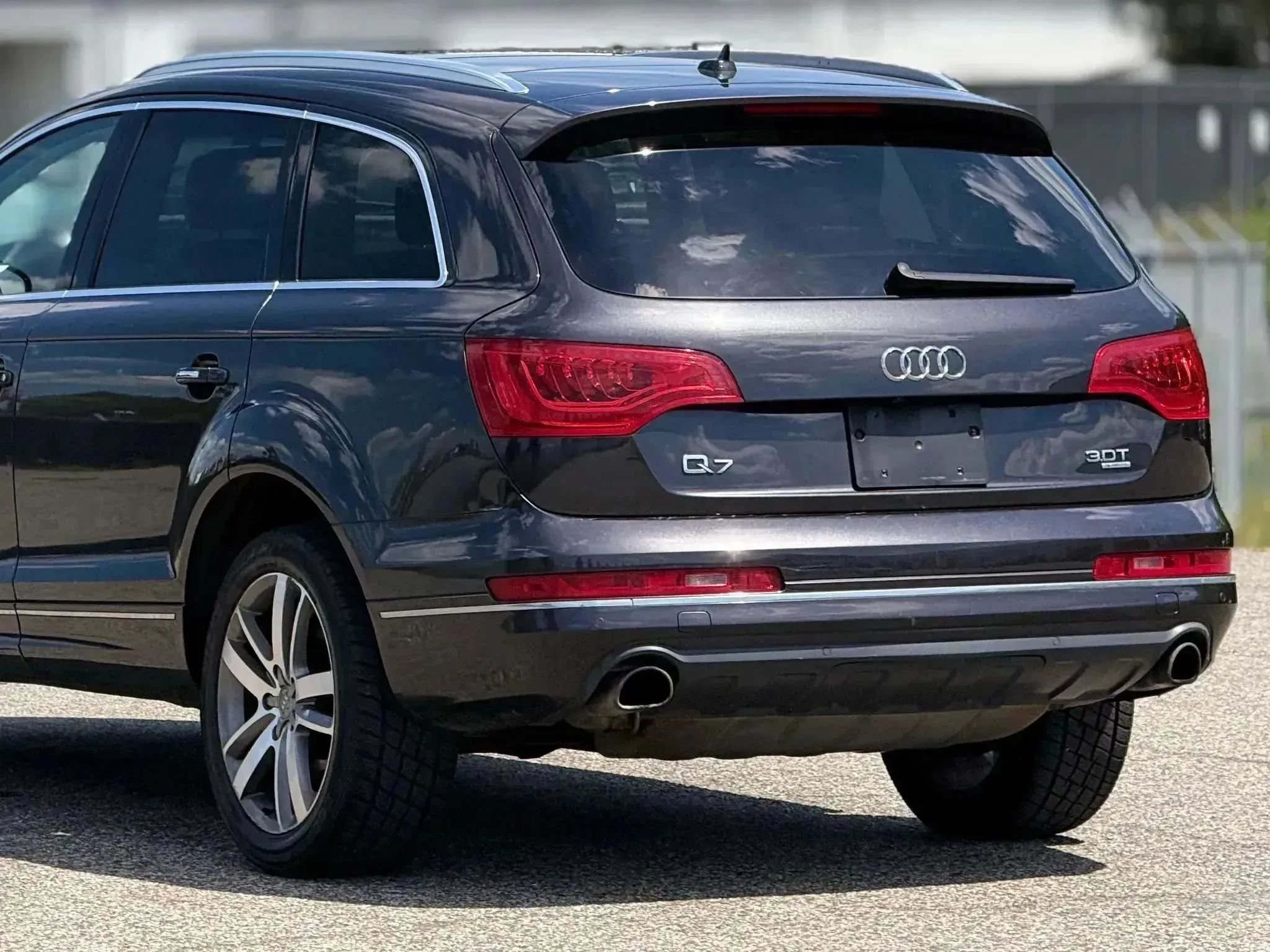 Used 2014 Audi Q7 3.0T Premium Plus w/ Premium Plus Package AWD/4WD image 16