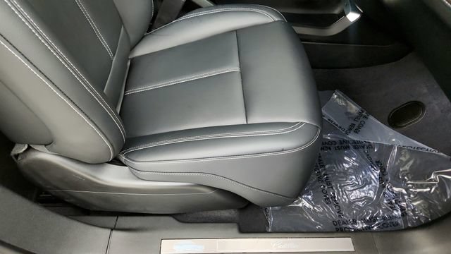 Used 2024 Cadillac Lyriq Tech AWD/4WD image 38