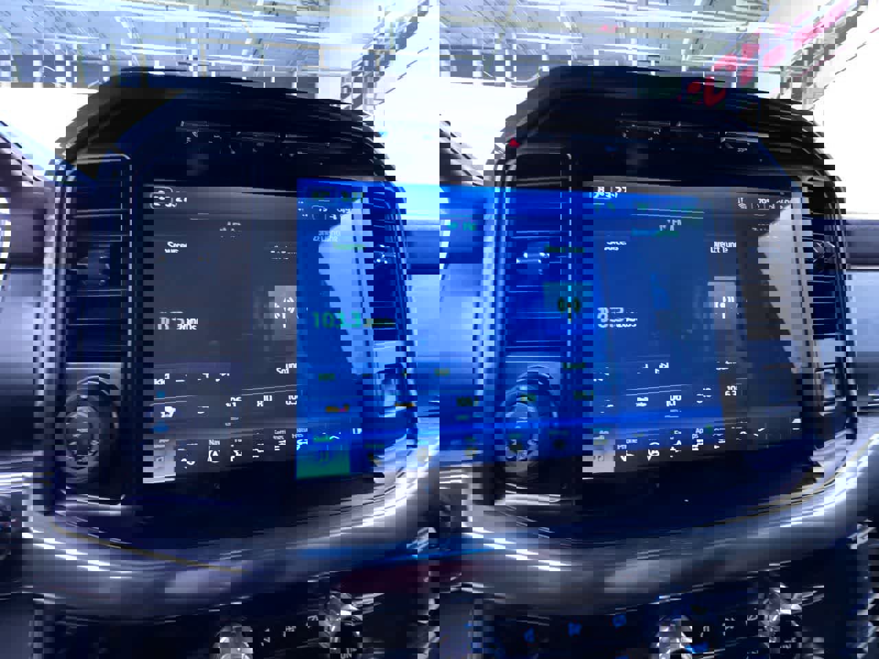 Used 2022 Ford F150 Lariat image 24