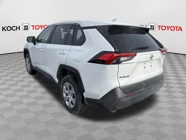 Used 2024 Toyota RAV4 LE image 5