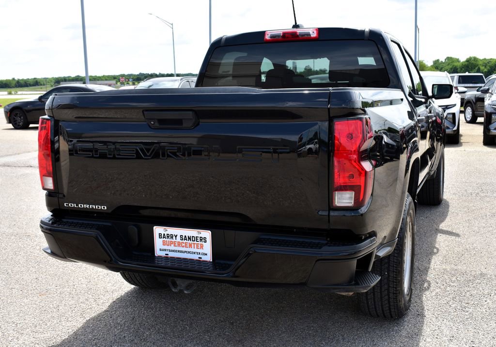 Used 2023 Chevrolet Colorado W/T RWD image 9