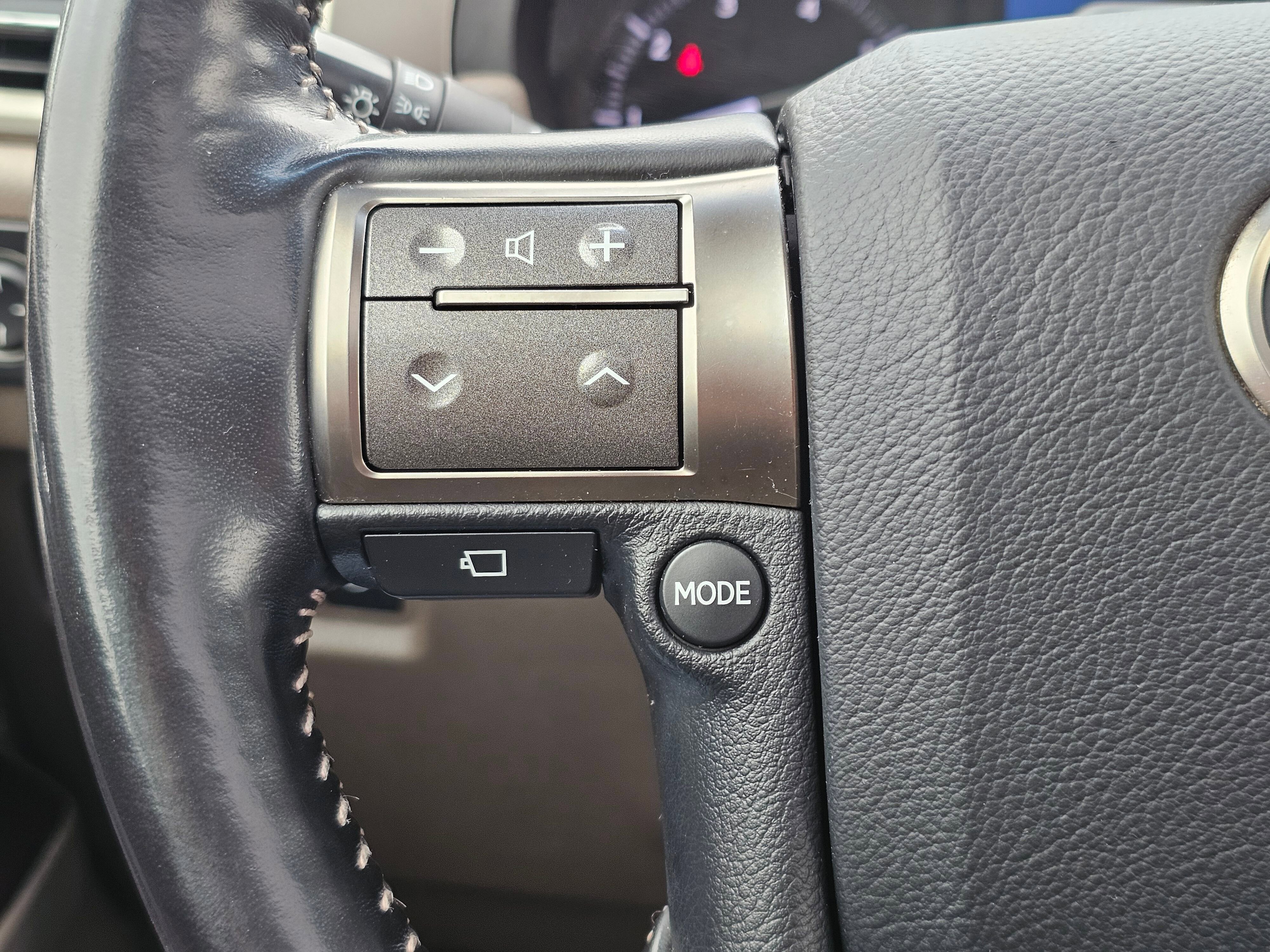 Used 2017 Lexus GX 460 Luxury image 33