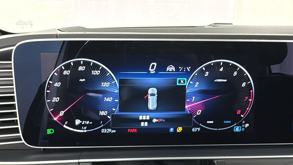 Used 2024 Mercedes-Benz GLS 580 4MATIC image 23