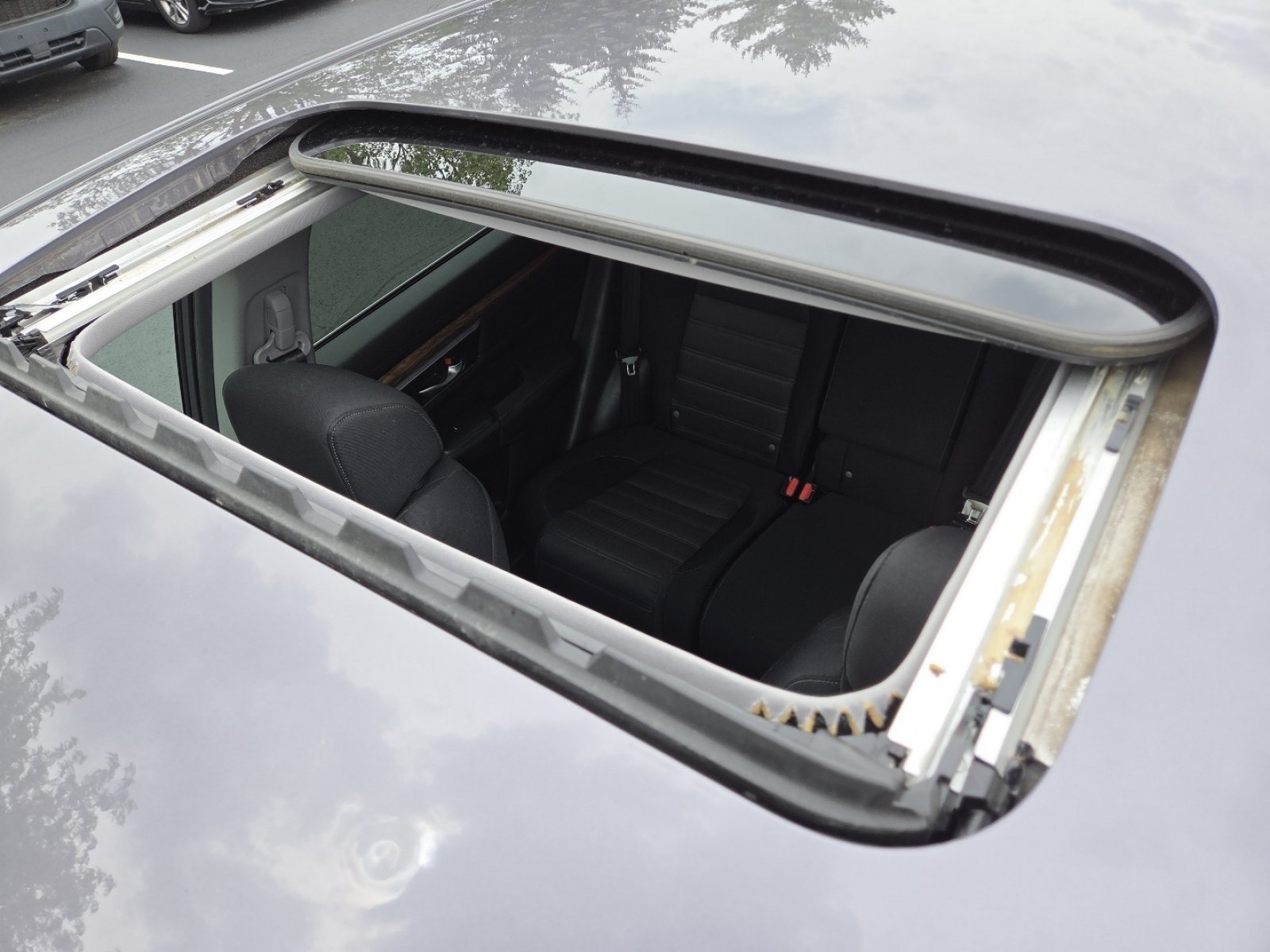 Certified 2022 Honda CR-V EX image 4