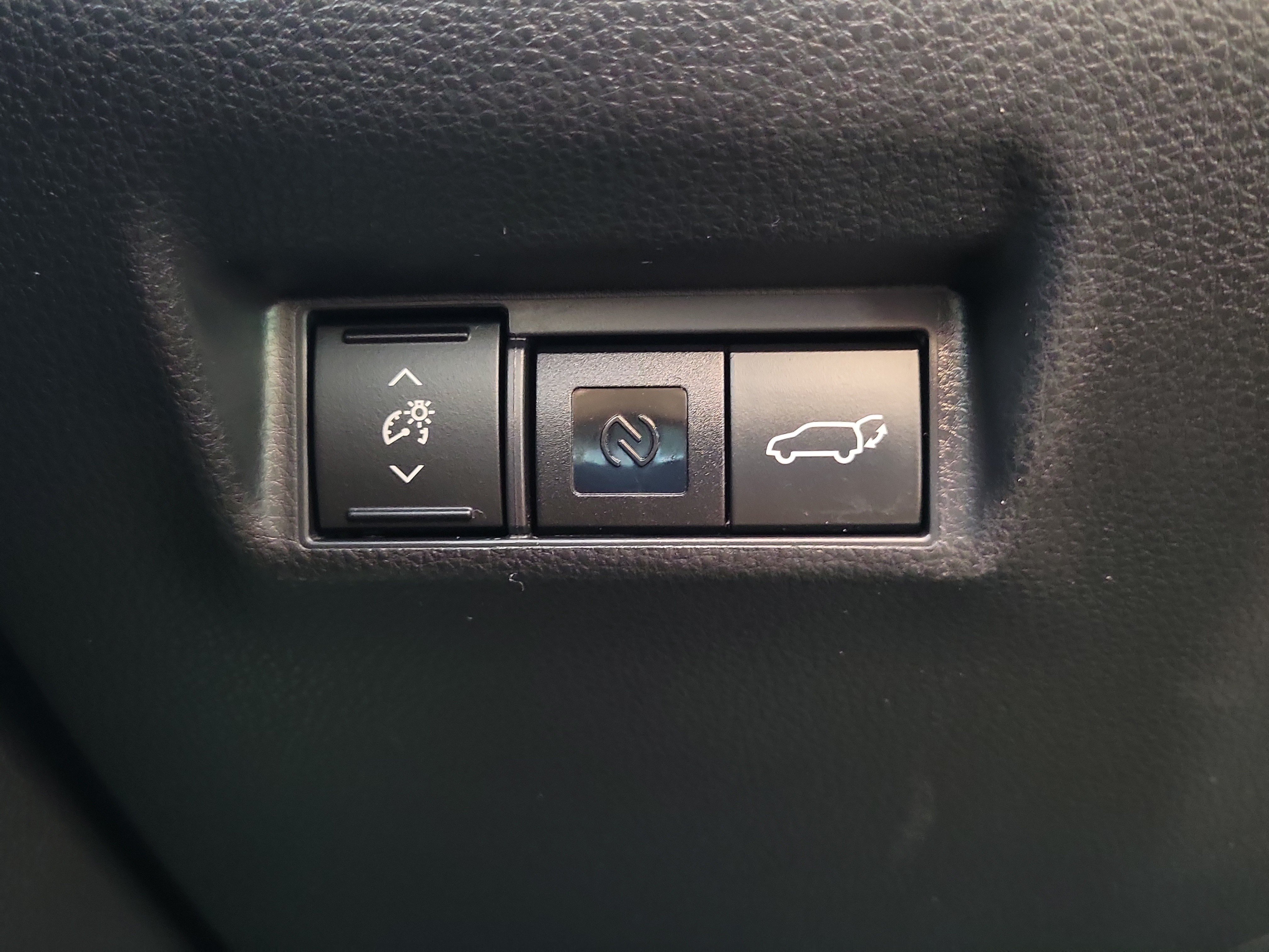 Used 2026 Toyota RAV4 FWD image 29