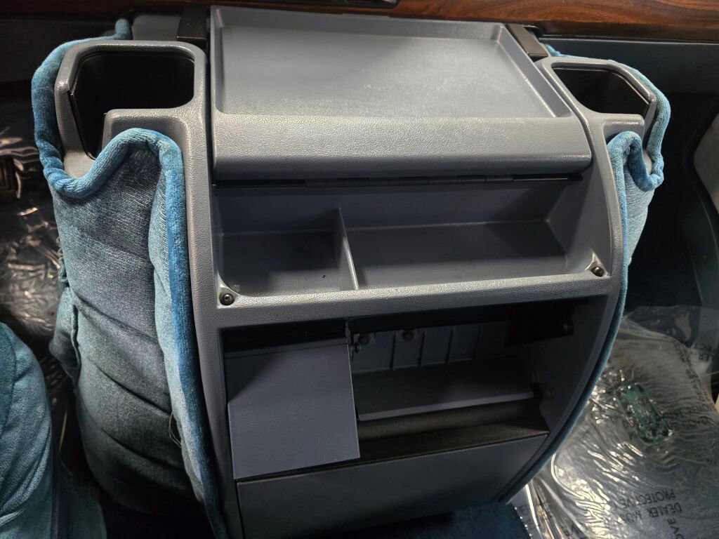 Used 1991 Dodge B2500 image 99