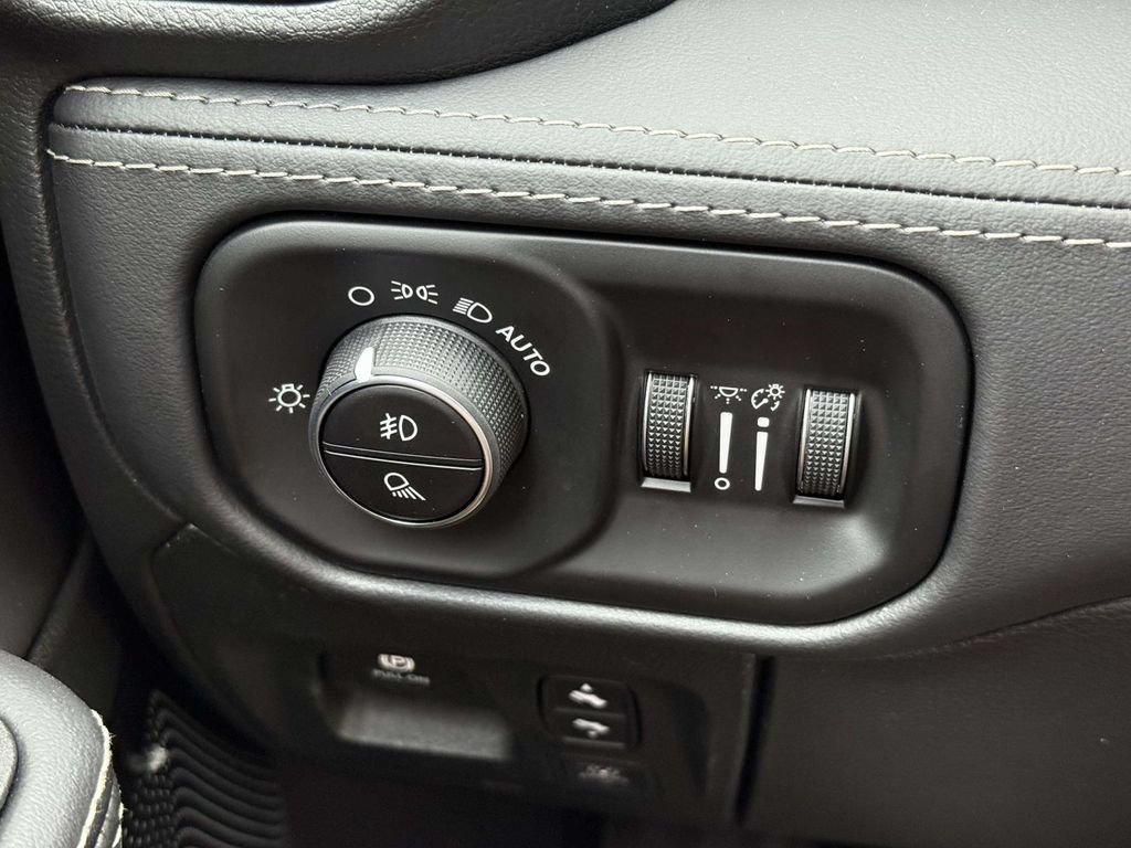 New 2026 RAM 1500 Limited AWD/4WD image 27